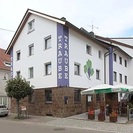 Traube 3*